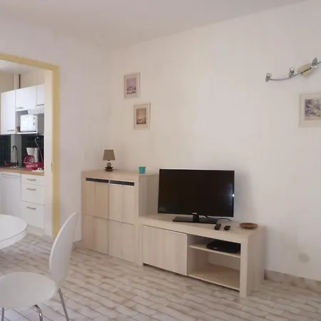 Deux-pieces Renove Face Avec Parking, 4 Pers - Fr-1-750-100 * Canet-en-Roussillon